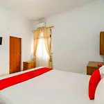 RedDoorz Syariah@Jalan Dr Mansyur Medan